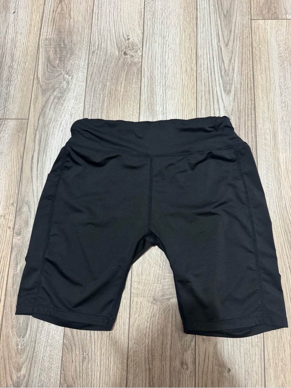 Black High Rise Bike Shorts with Side Pocket Size L